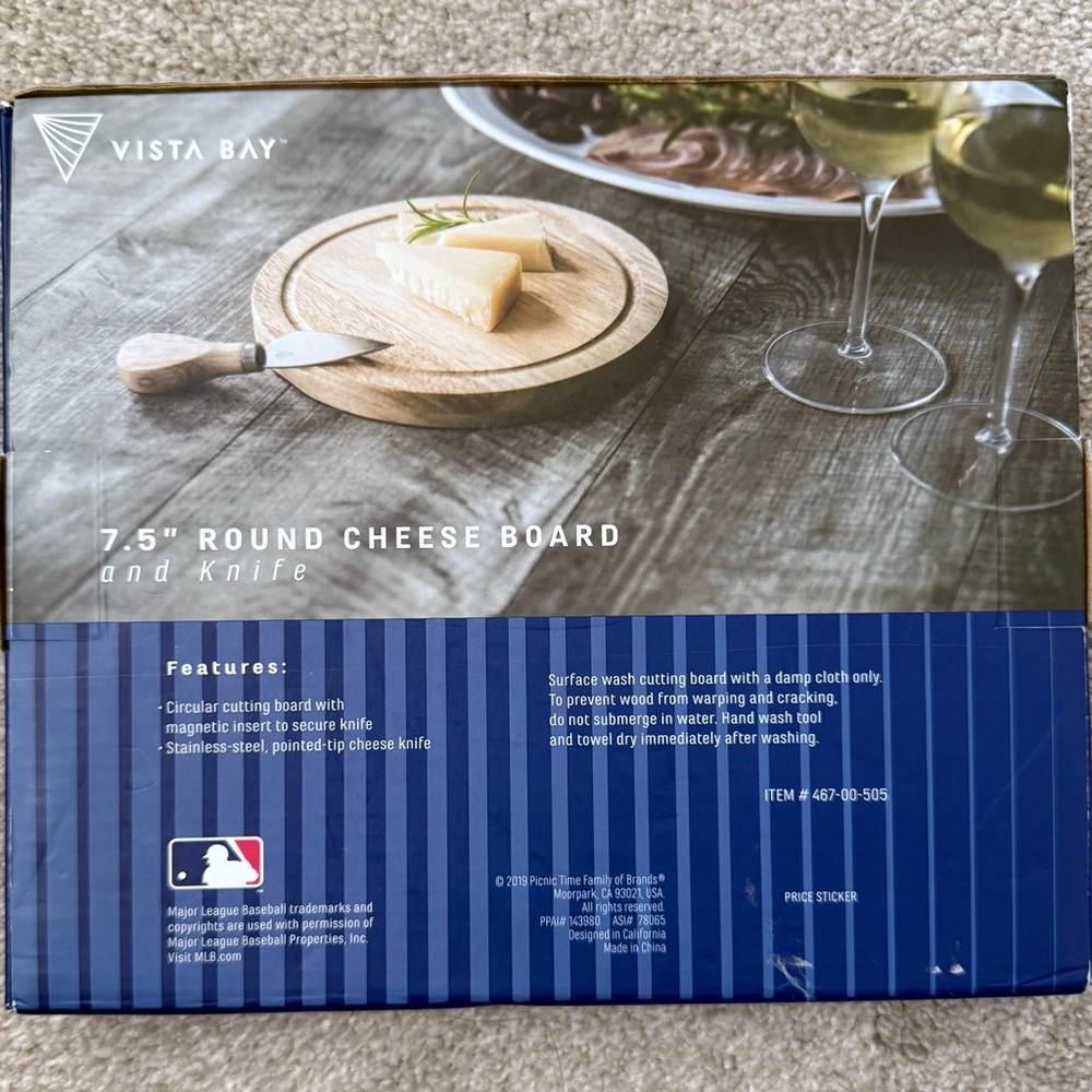 Vista Bay Round Cheese Board with Knife